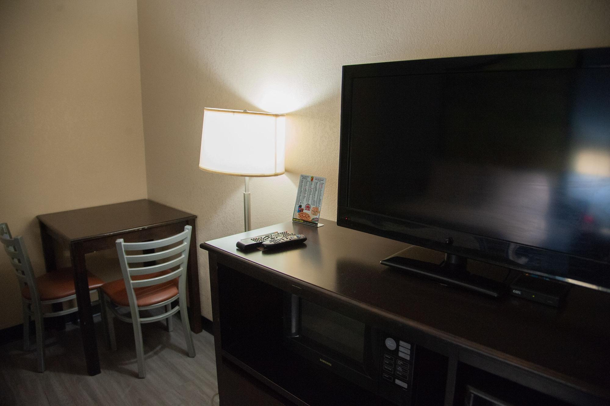 קרסטוויו Quality Inn מראה חיצוני תמונה